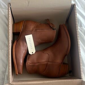 tecovas cowgirl booties